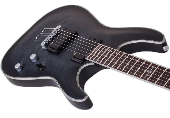 Acabamento Satin Black (SBK) elegante