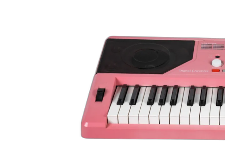 Teclado Digital Acordes K189 Rosa com 61 Teclas Sensíveis ao Toque e 300 Timbres