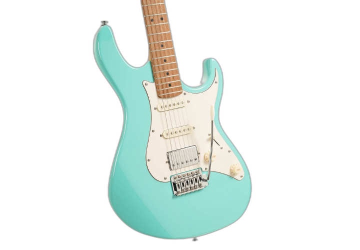 Braço Roasted Maple e Ponte 6-Point Tremolo