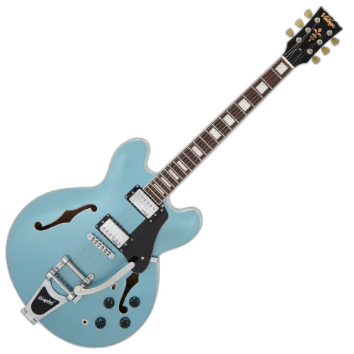 Guitarra Vintage Reissued VSA500BGHB Semi-Acústica Bigsby Gun Hill Blue com Corpo Maple Braço Mogno Parafusado Escala Rosewood 22 Trastes 2 Captadores Humbucker Wilkinson WOCHB Ponte Wilkinson TOM Bigsby
